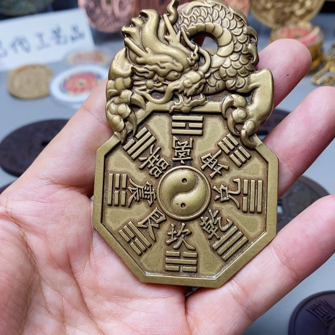 聚***）铜现代工艺品，铜工艺品