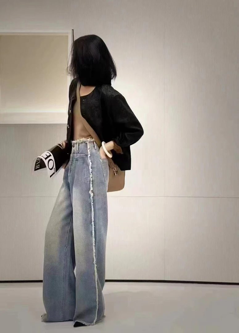 春季新款时尚休闲直筒牛仔裤高腰显瘦