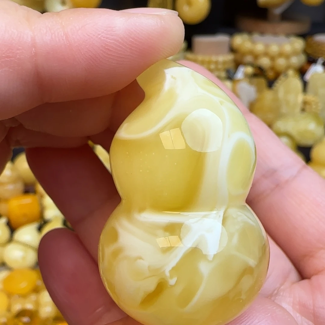 琥珀套链未镶嵌天然瓷白溶洞妖花蜜蜡葫芦吊坠