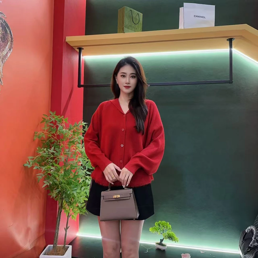 9903多金大码气质减龄时尚新款安克拉红秋装上衣女装设计感女装