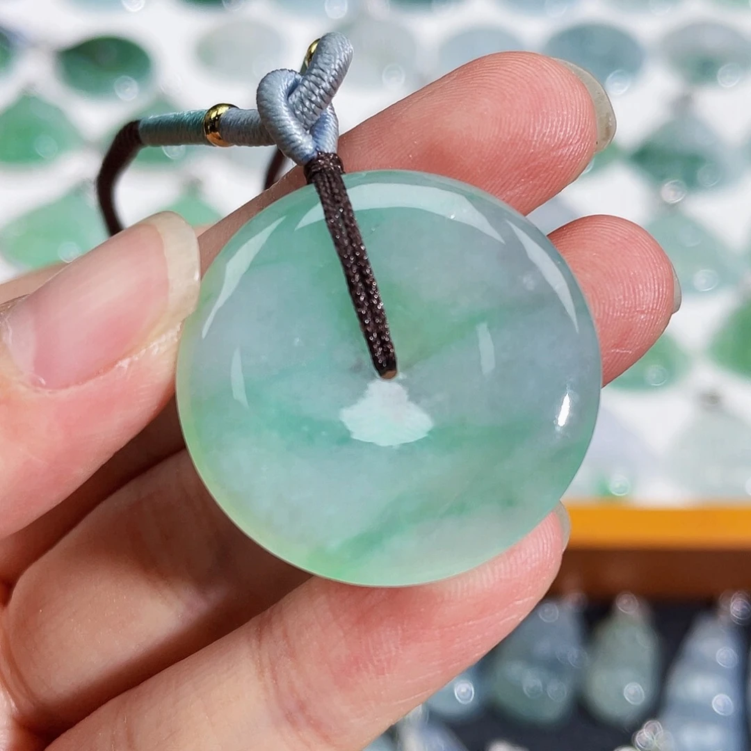 颈饰未镶嵌翡翠吊坠