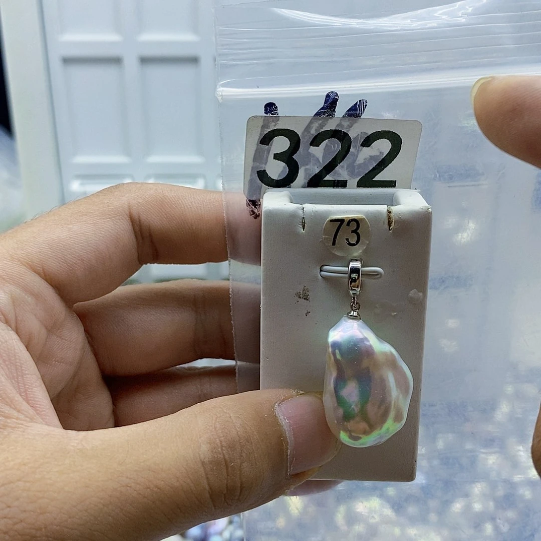 淡水珍珠合金颈饰