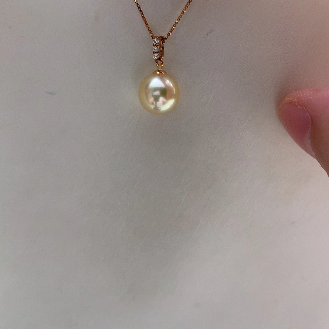海水珍珠18K金镶嵌颈饰9-9.5mm 羽皇金
