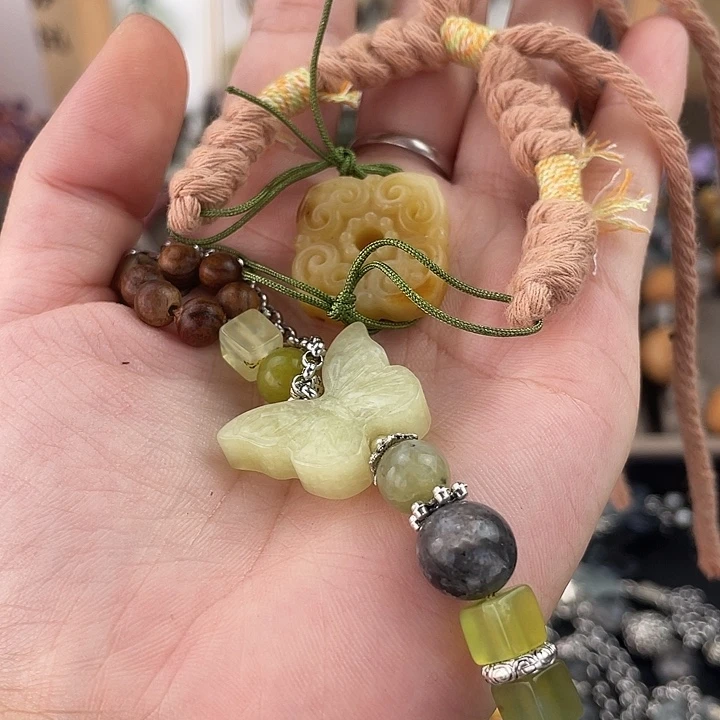 合金蛇纹石玉颈饰