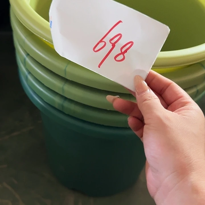 编号698缺口瑕疵特价