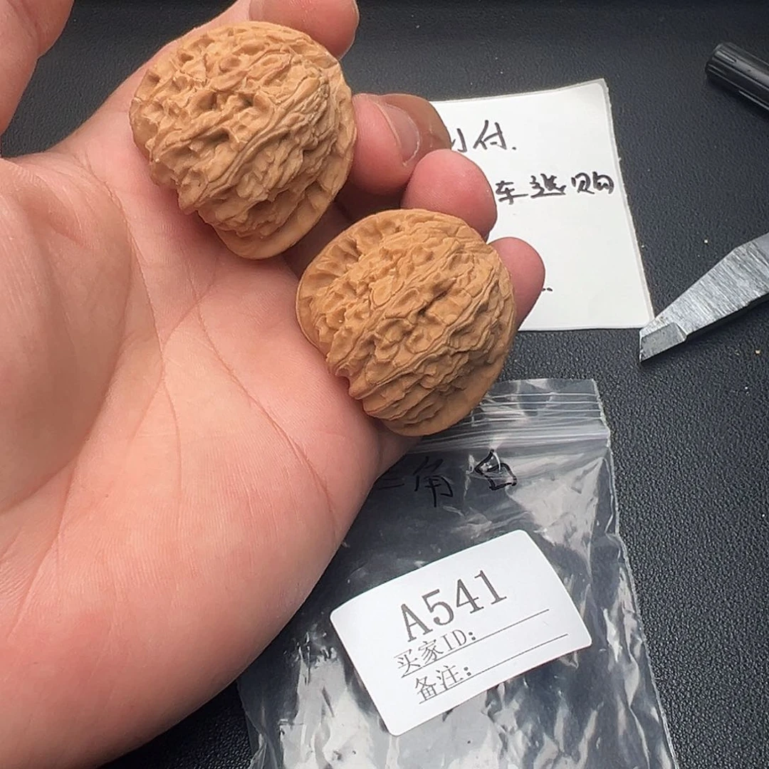 核桃手串/手链A541白狮子39尺水尖