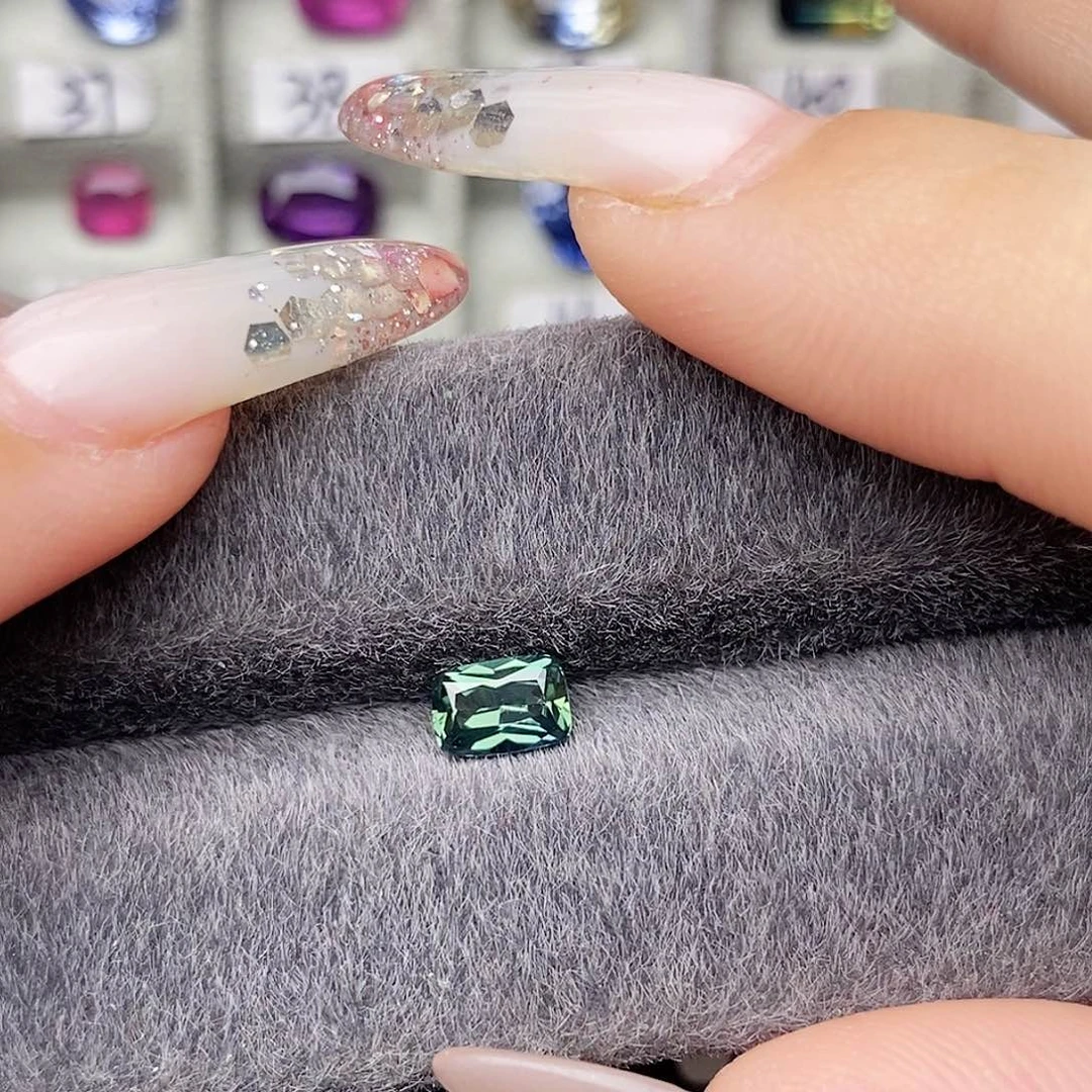 裸石蓝宝石CGRL证teal+VB无烧0.75ct/0095