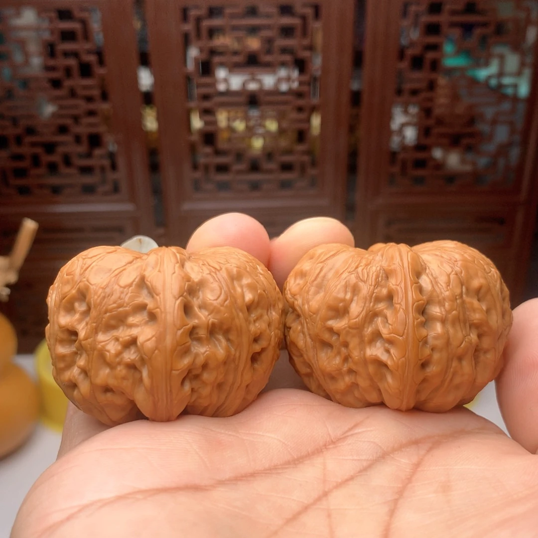 文玩核桃把件42圆胖翘肩膀元宝10号