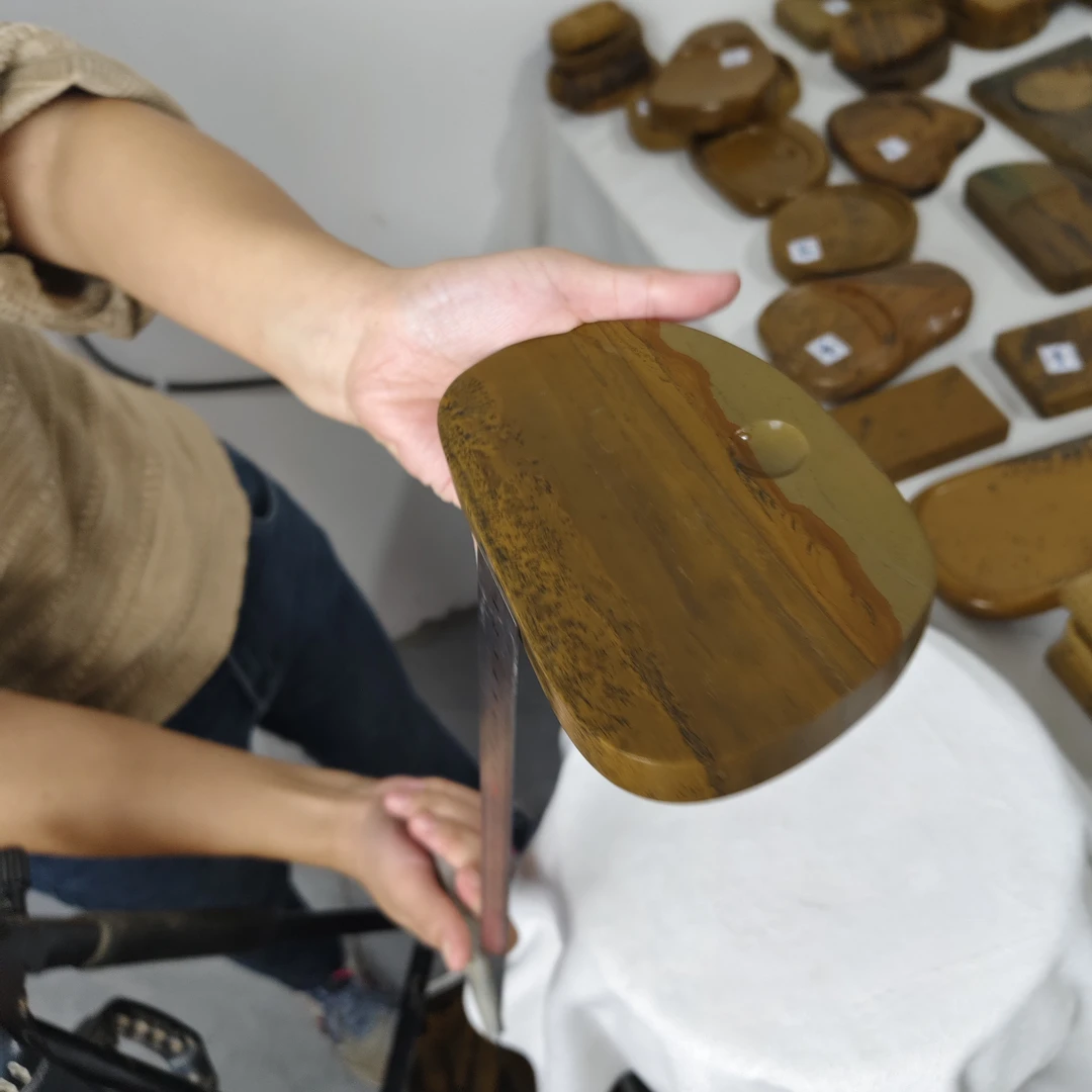 尼山砚老坑，水纹草花