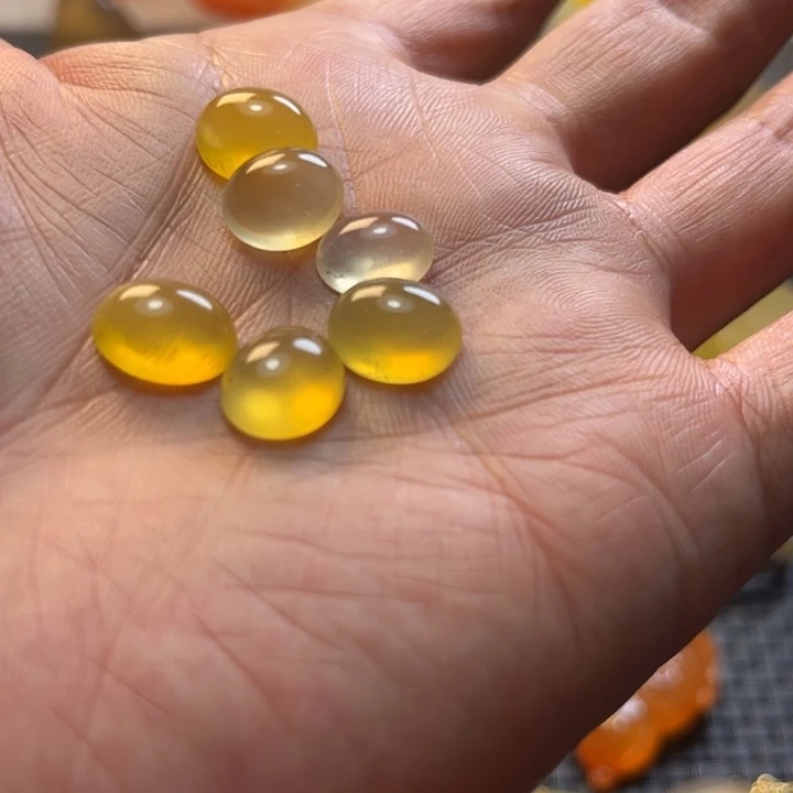 虾***徒石英质玉未镶嵌旦面