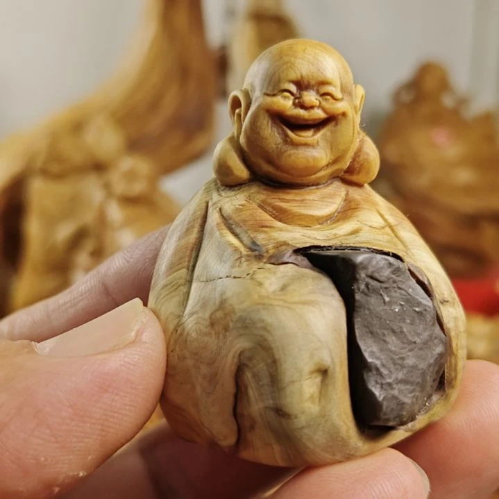 柏木抱石高油乐乐手把件