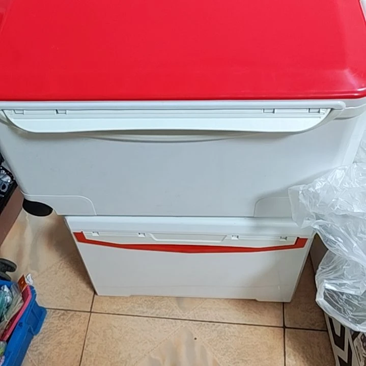 钓箱35升发一个，，，