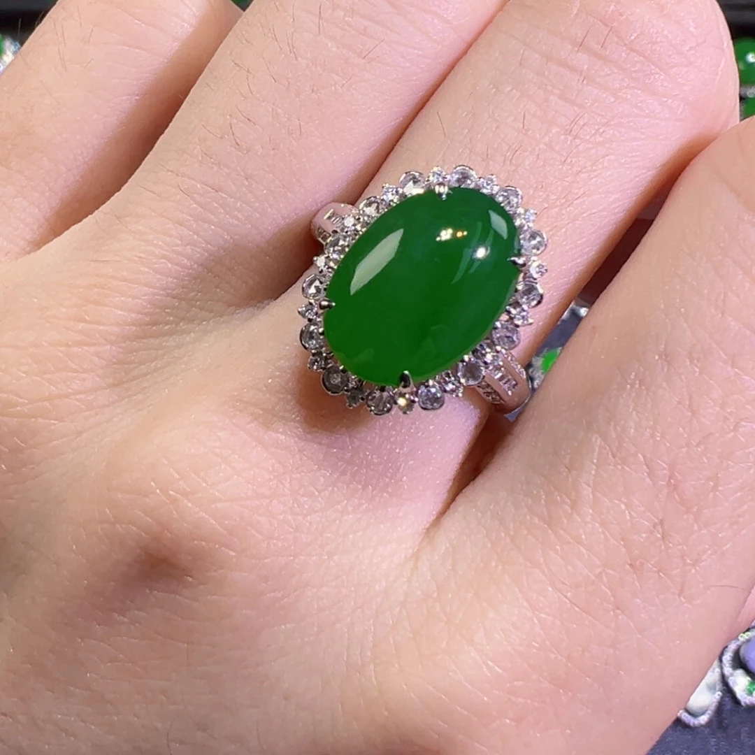 翡翠戒指18K金镶嵌戒指