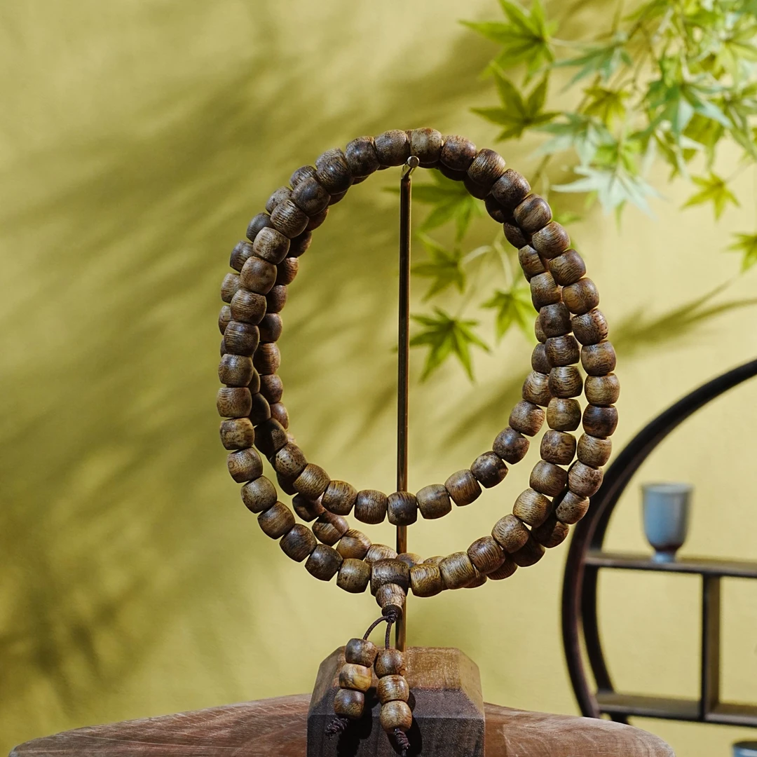 海南尖峰岭黄奇楠老料鼓珠长串 0.9x0.84cm 28.9g 250828010  A