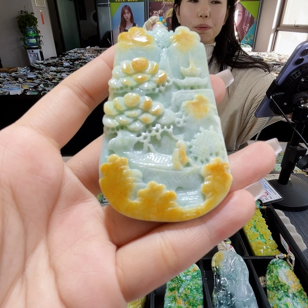 颈饰未镶嵌翡翠一