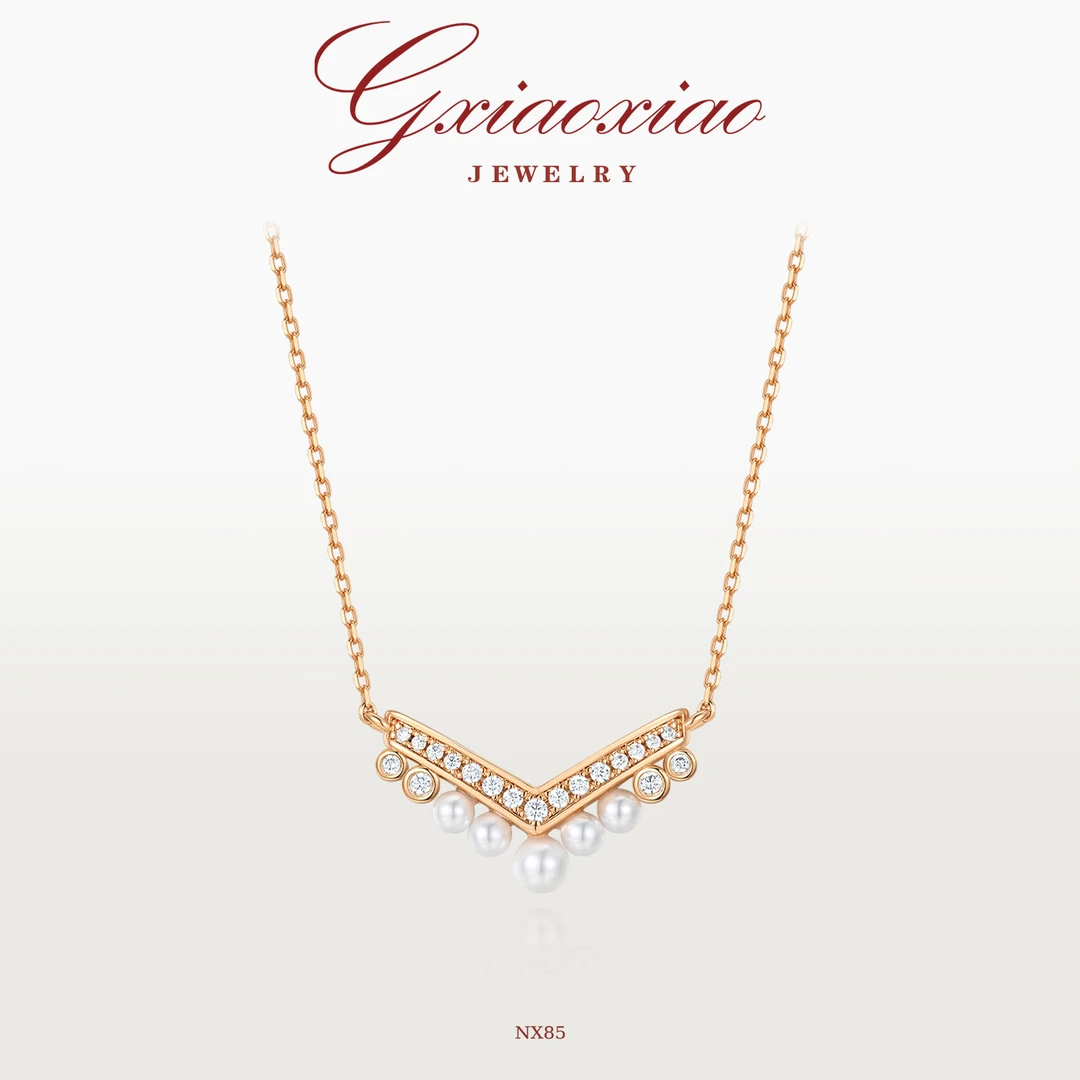 坠链均925银合成锆石 镀K金 法式轻奢高级感时尚百搭V形项链 NX85