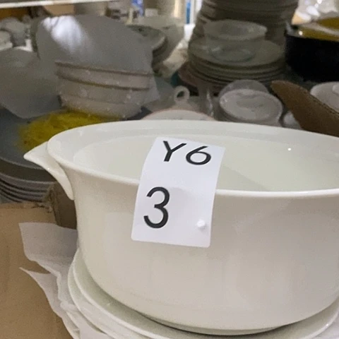 瓷纯白汤煲一个带汤勺盖y63