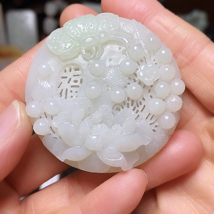 双***林和田玉未镶嵌挂件