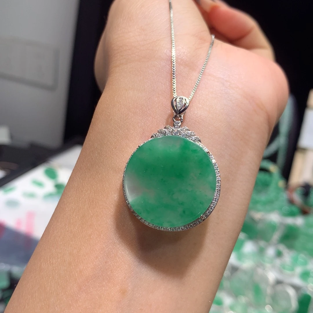 石英质玉（非洲翠）银S925镶嵌颈饰