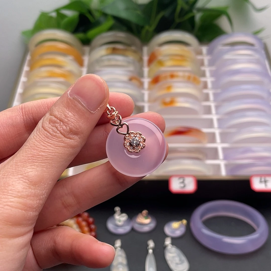 玛瑙/玉髓手镯未镶嵌锵*锵