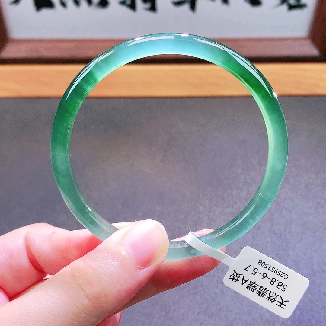 翡翠未镶嵌手镯天然翡翠