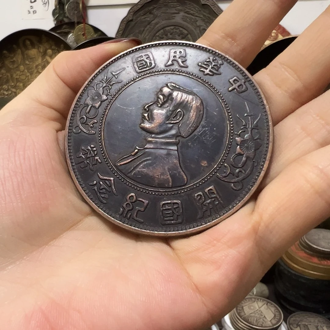 金属复古风格摆件
