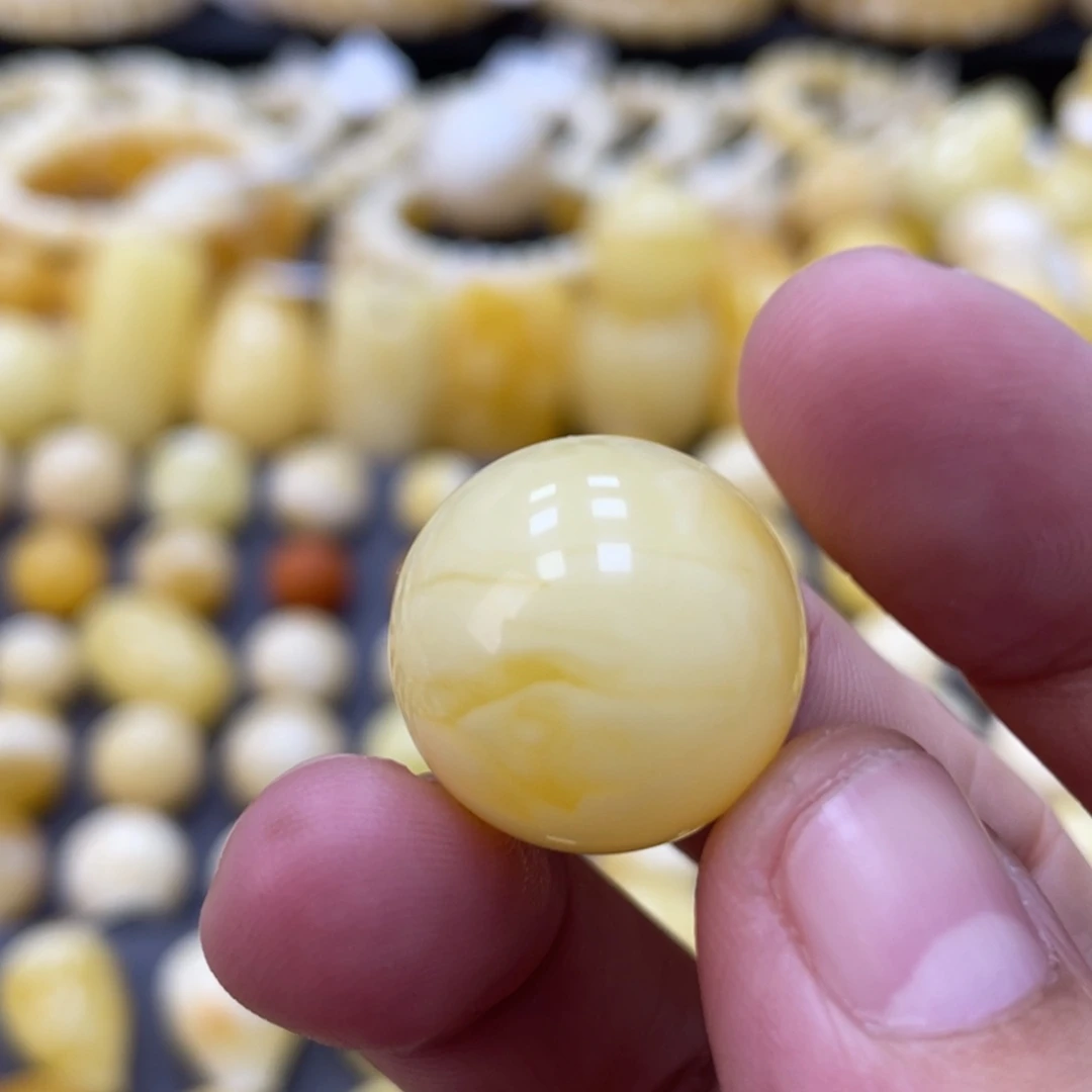 蜜蜡未镶嵌裸石19.2mm