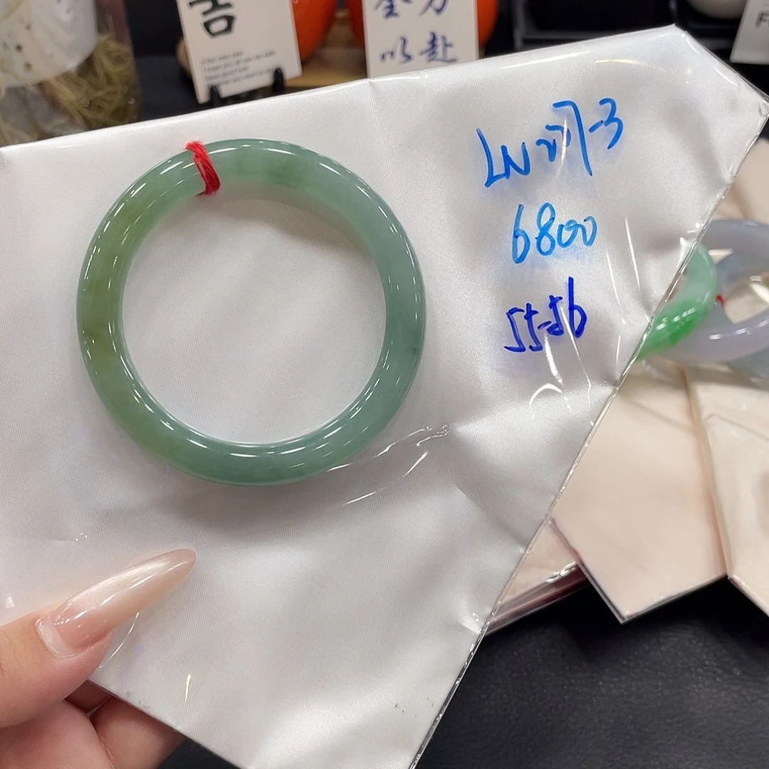 翡翠未镶嵌手镯天然缅甸翡翠26