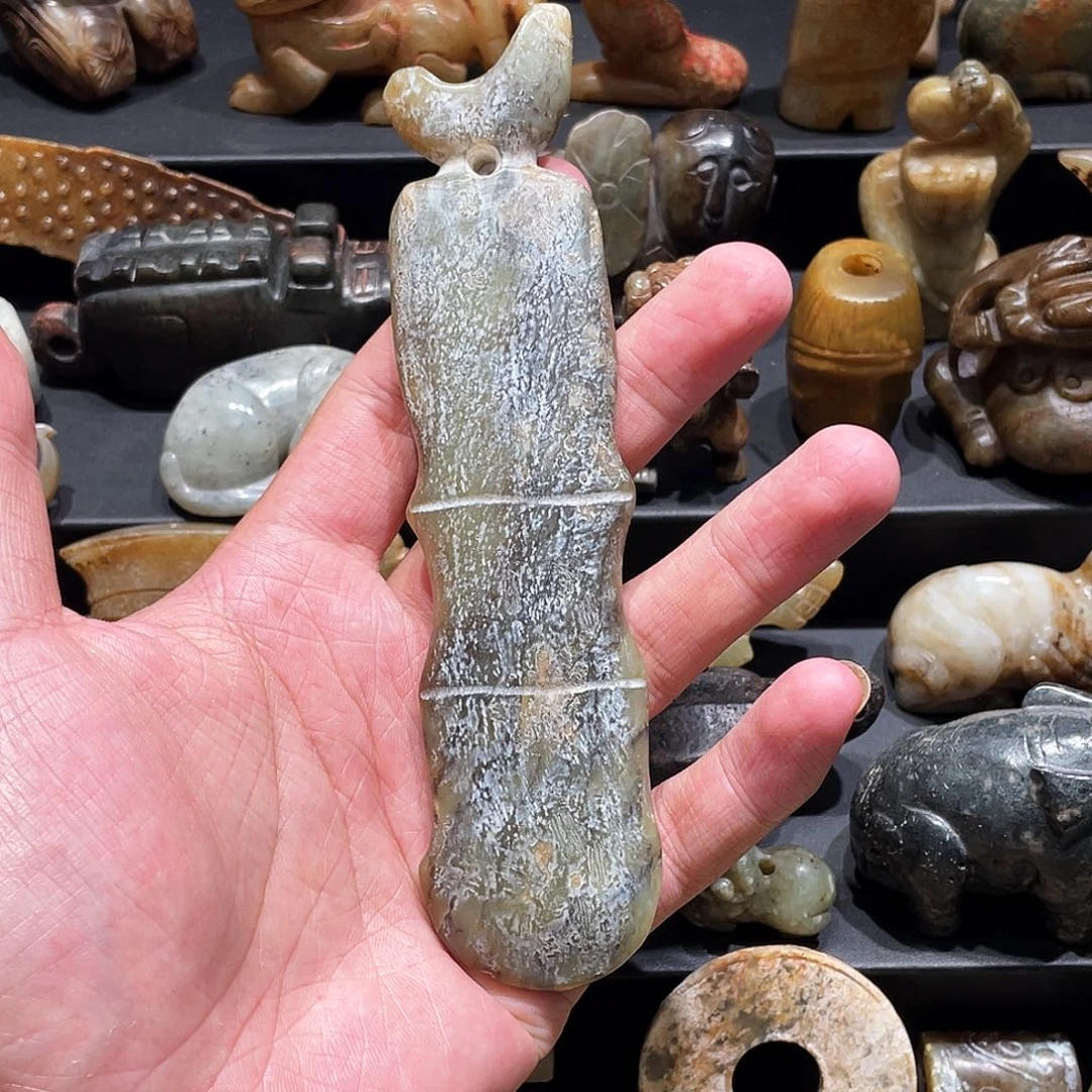 和田玉（糖玉）未镶嵌颈饰问**千