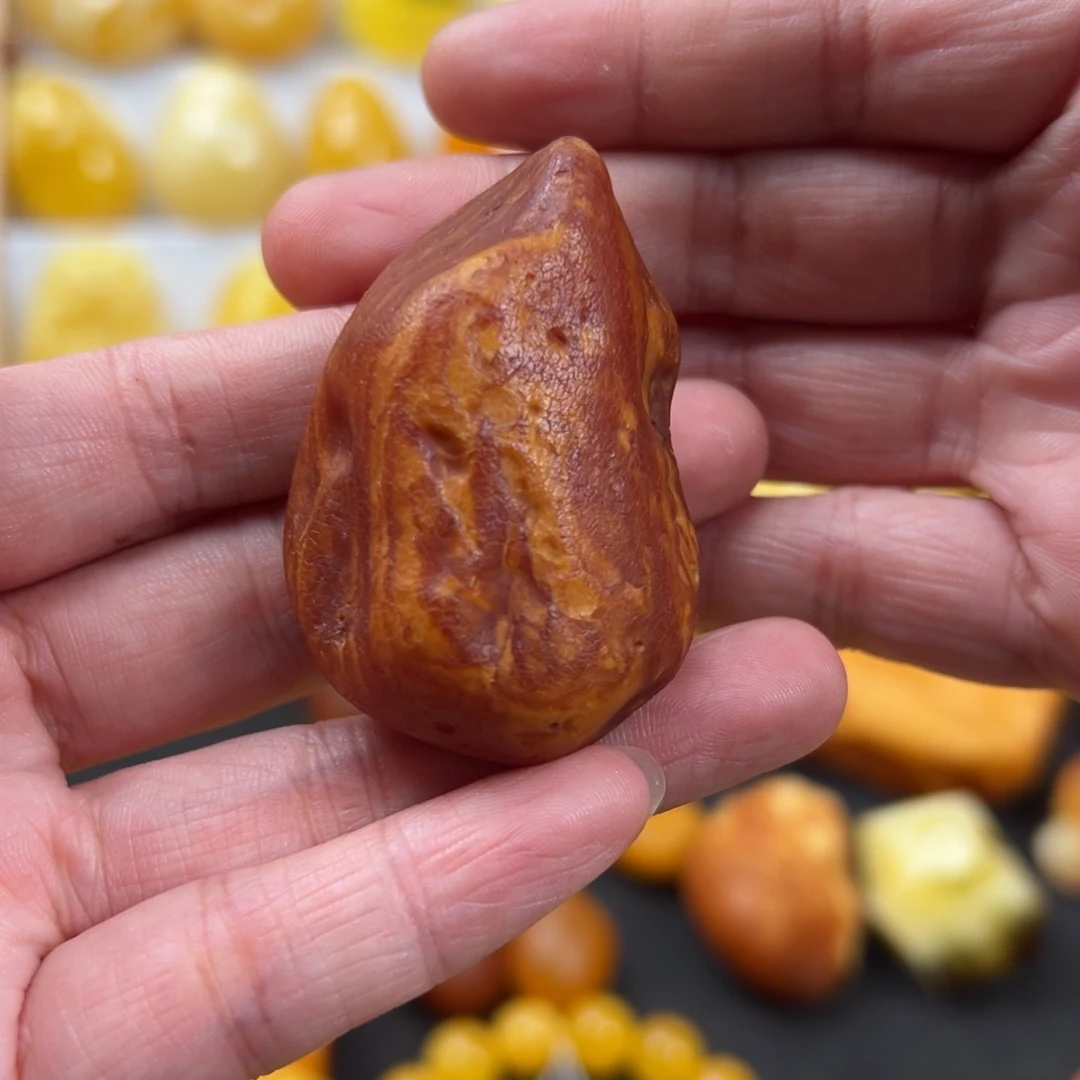 蜜蜡未镶嵌颈饰22.5克