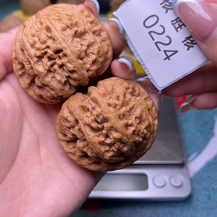 文玩核桃把件粗筋47.0224