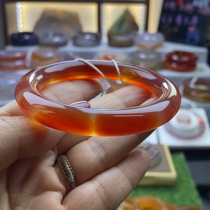 手镯玛瑙/玉髓未镶嵌