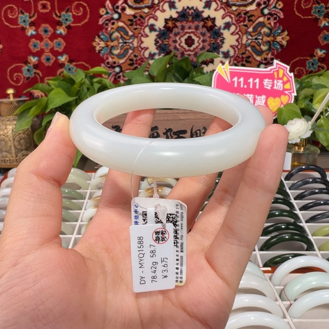 和田玉未镶嵌手镯新疆羊脂白玉手镯