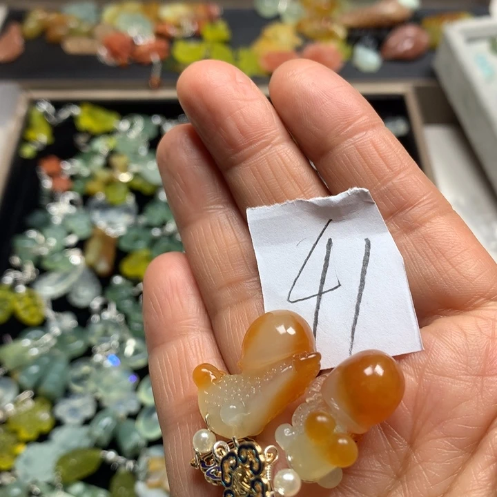 蛇纹石玉耳钉足银镀金镶嵌克****记