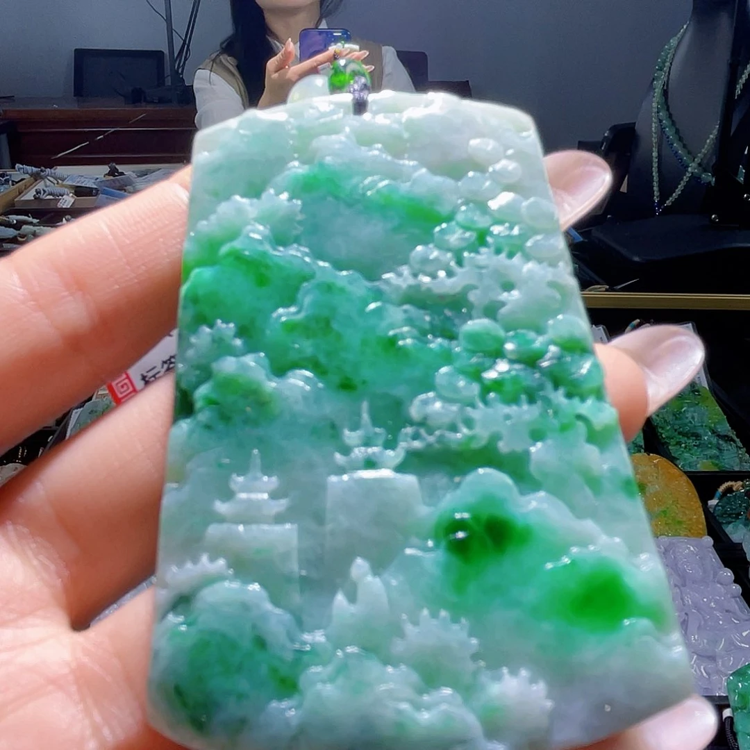 颈饰未镶嵌翡翠一
