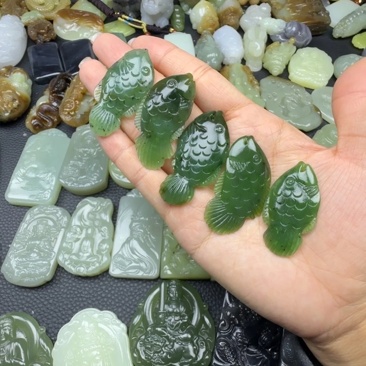 和田玉未镶嵌珠宝奇石