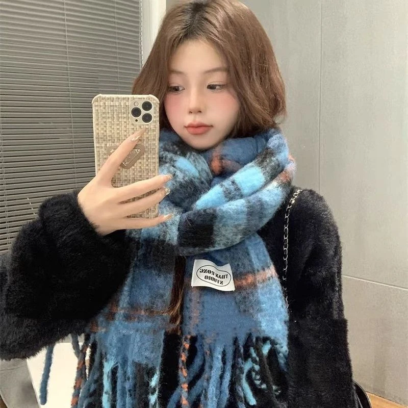 清冷冰岛蓝混纺格纹围巾厚实高级感女冬季保暖马海毛长款流苏围脖