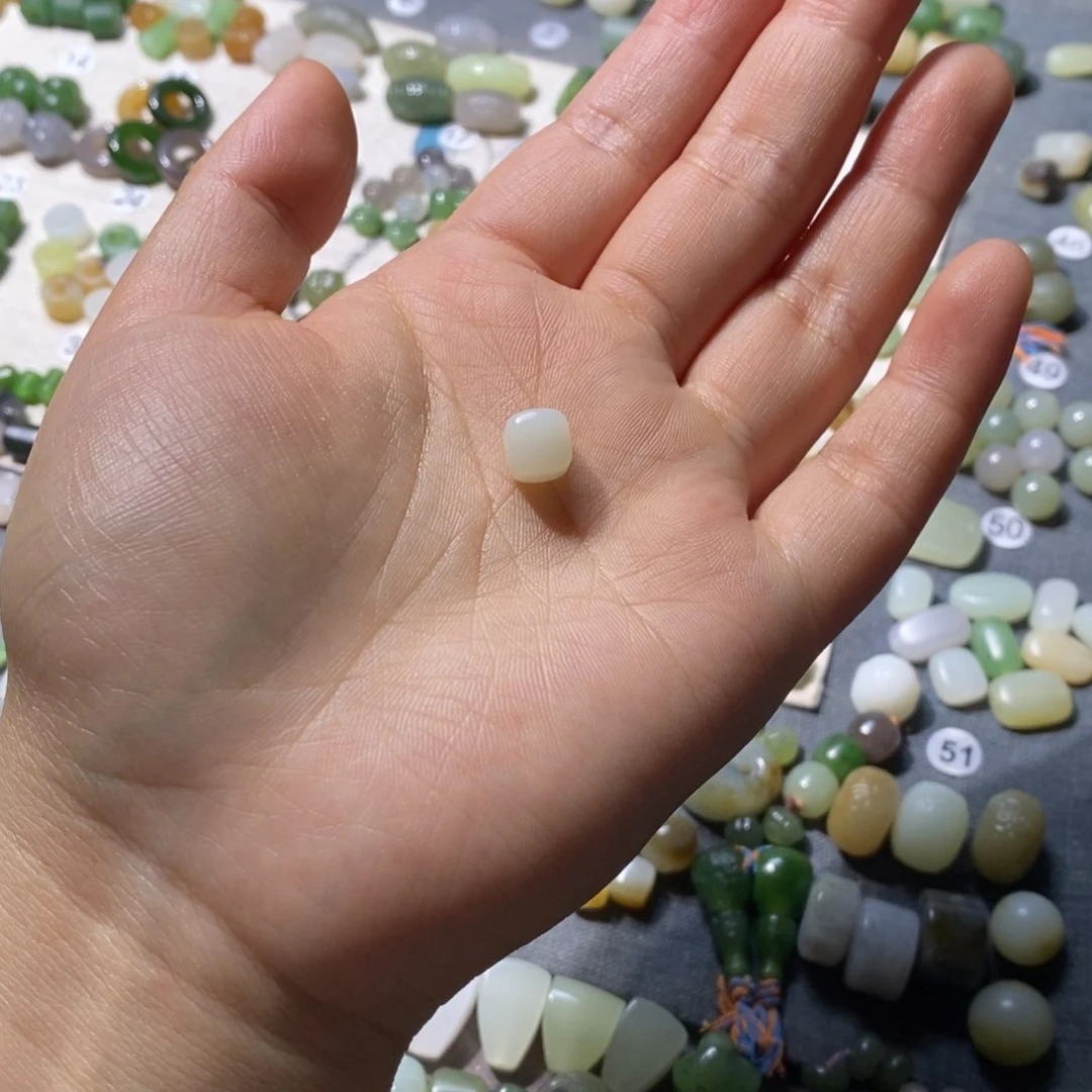 威***哥和田玉未镶嵌车挂