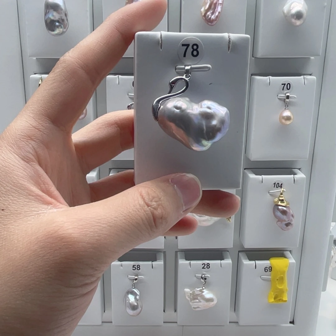 合金淡水珍珠颈饰