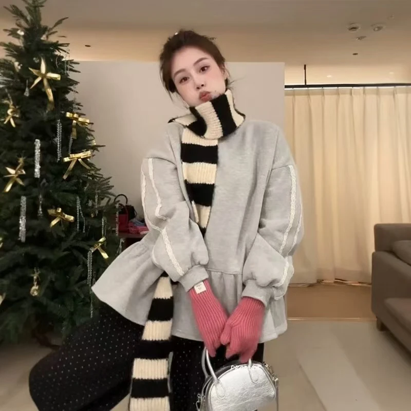 루루가− 这也太好看了吧韩国东大门袖子双蕾丝边荷叶拼接加绒卫衣女