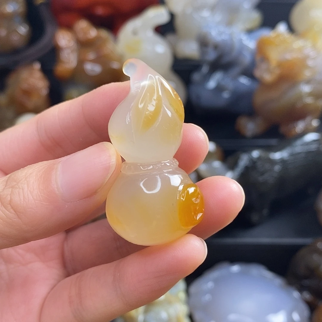 玛瑙/玉髓未镶嵌吊坠