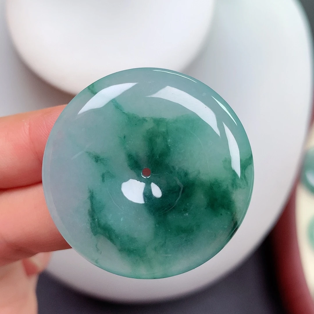 翡翠未镶嵌颈饰平安扣 36.5x6.4mm