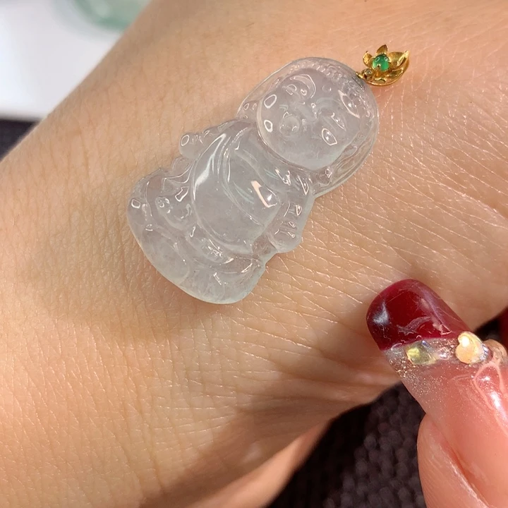 翡翠颈饰18K金镶嵌翡翠