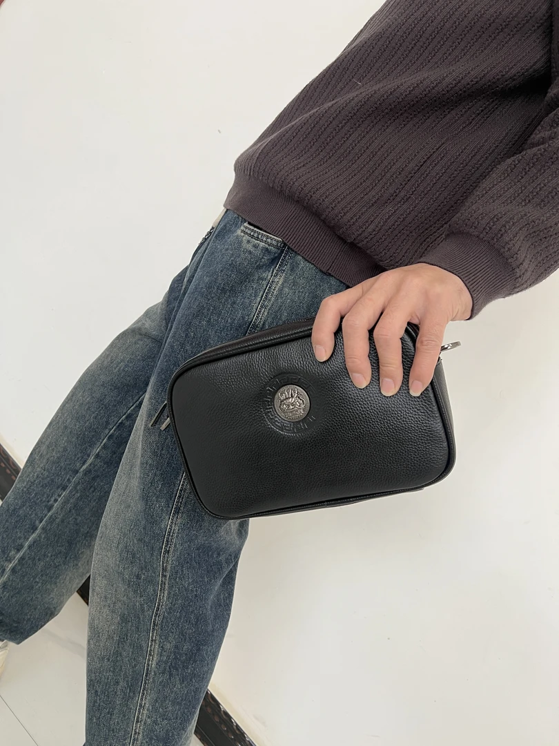 2025新款时尚复古真皮男包单肩斜挎收纳手拿包简约简约潮流潮流