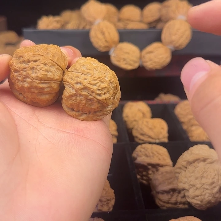致***臻龙脊菩提吊坠啊啊啊啊啊啊啊啊南瓜12