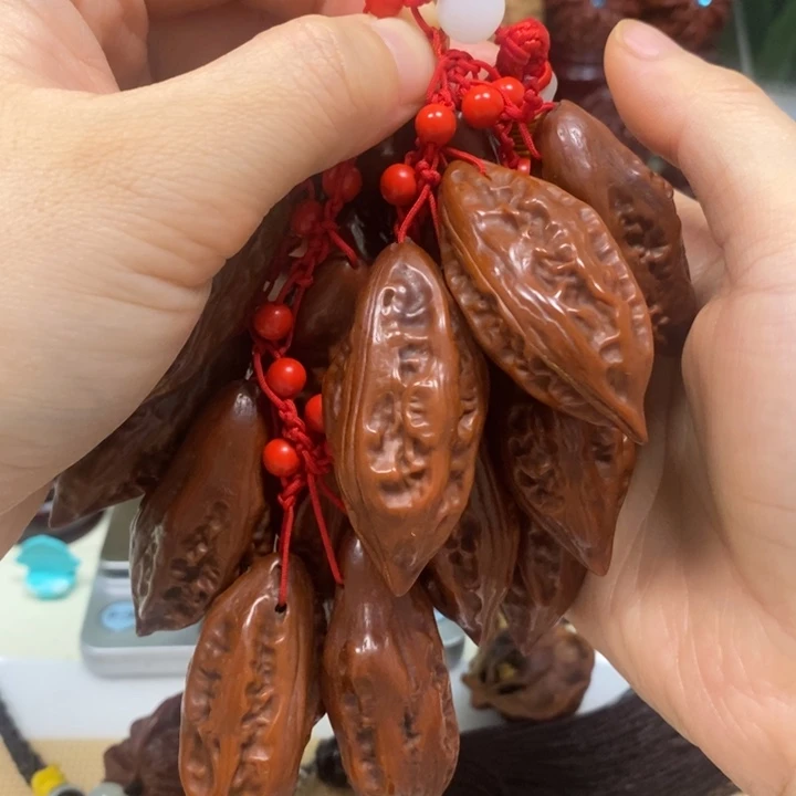 吊坠文玩核桃秋子异型小辣椒