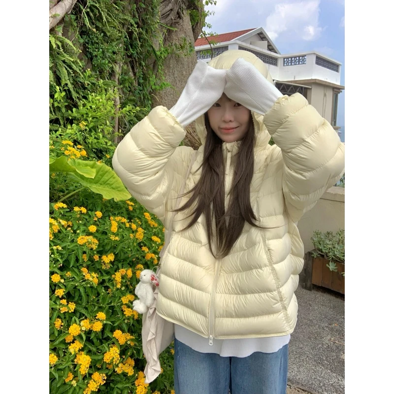 MARIE.COCO新款泡芙排骨轻薄显瘦连帽棉服外套秋冬浅蓝弯刀牛仔裤