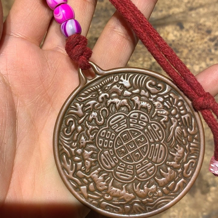 琉璃颈饰?****?喜欢的朋友