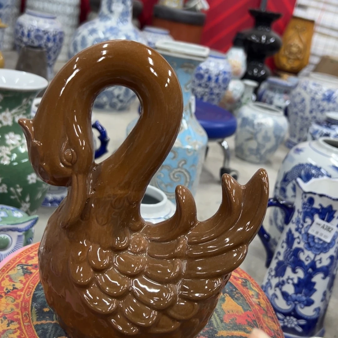 微瑕青花瓷器值得厚爱