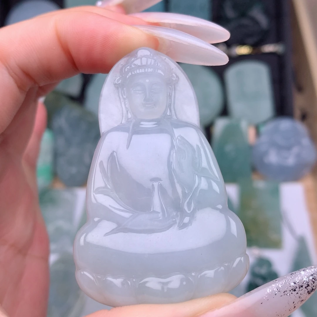 翡翠未镶嵌颈饰素衣观音